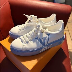 Louis Vuitton Women's Sneakers in White and Blue